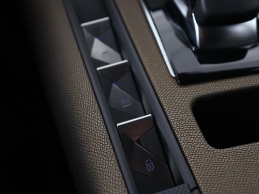 DS DS 7 E-Tense Be Chic | Camera | Bi-Xenon | Carplay | Navigatie | 19'' | Digital Cockpit | Climate cont... ActivLease financial lease