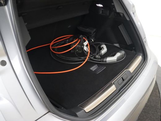 DS DS 7 E-Tense Be Chic | Camera | Bi-Xenon | Carplay | Navigatie | 19'' | Digital Cockpit | Climate cont... ActivLease financial lease