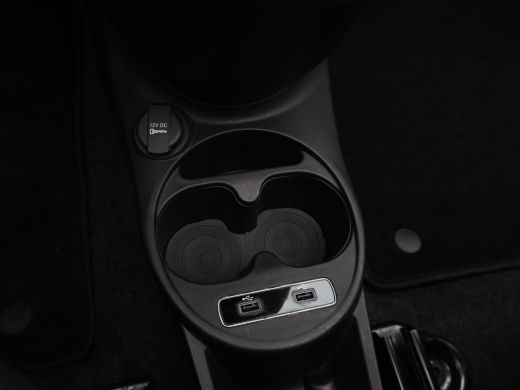 Fiat 500C 1.0 Hybrid Dolcevita | 16" Lichtmetalen velgen | Airco (automatisch) | Apple Carplay/Android Auto... ActivLease financial lease