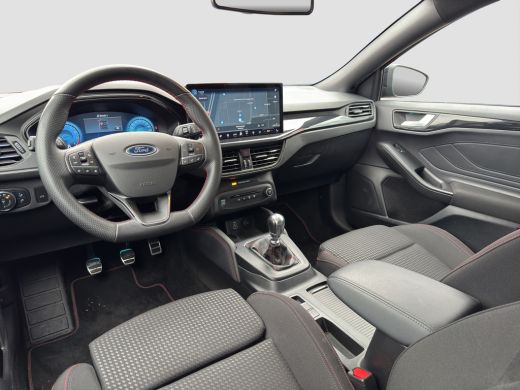 Ford Focus Wagon 1.0 Hybrid ST Line X | Pano | Adap. Cruise | Winter Pack | Apple Carplay ActivLease financial lease