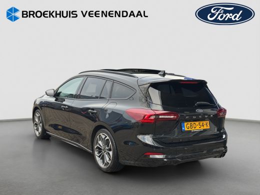 Ford Focus Wagon 1.0 Hybrid ST Line X | Pano | Adap. Cruise | Winter Pack | Apple Carplay ActivLease financial lease