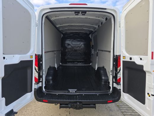 Ford Transit 350 2.0 TDCI L3 H2 Trend - 130 Pk - Euro 6 - Airco - Cruise Control - Parkeersens. V+A ActivLease financial lease