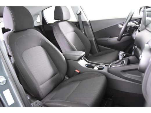 Hyundai Kona 1.6 GDI HEV Twist *1ste Eigenaar*Navigatie*PDC* ActivLease financial lease