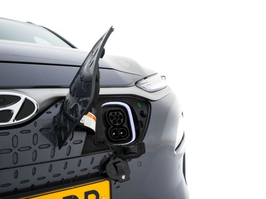 Hyundai Kona EV Premium 64 kWh ( Fase-3 ) { SOH-96%) (INCL-BTW) *AUT | HEAT-PUMP | NAVI-FULLMAP | KEYLESS | CA... ActivLease financial lease
