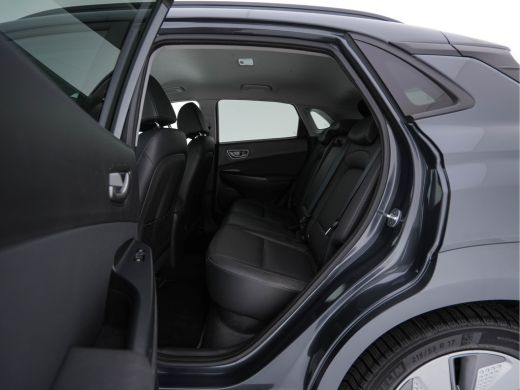 Hyundai Kona EV Premium 64 kWh ( Fase-3 ) { SOH-96%) (INCL-BTW) *AUT | HEAT-PUMP | NAVI-FULLMAP | KEYLESS | CA... ActivLease financial lease