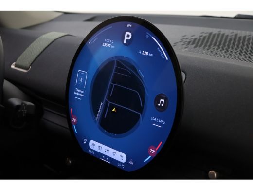 Mini Aceman SE / Essential / LED / Parking Assistant / 18" Night Flash Spoke Grey ActivLease financial lease