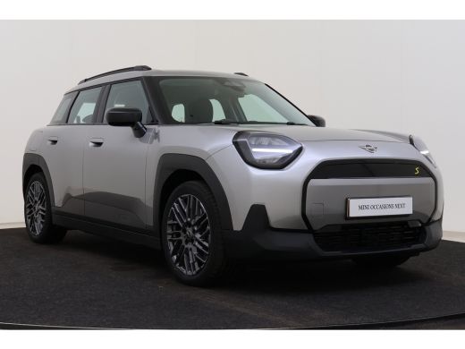 Mini Aceman SE / Essential / LED / Parking Assistant / 18" Night Flash Spoke Grey ActivLease financial lease