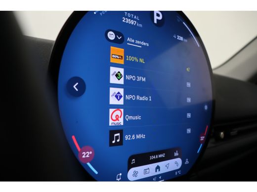 Mini Aceman SE / Essential / LED / Parking Assistant / 18" Night Flash Spoke Grey ActivLease financial lease