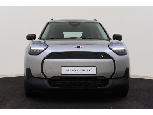 Mini Aceman SE / Essential / LED / Parking Assistant / 18" Night Flash Spoke Grey ActivLease financial lease