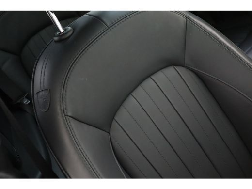 Mini Electric Yours / Panoramadak / Sportstoelen / Achteruitrijcamera / Comfort Access / Stuurverwarming / LED ... ActivLease financial lease