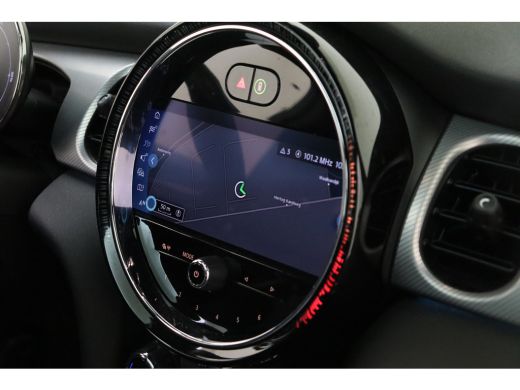 Mini Electric Yours / Panoramadak / Sportstoelen / Achteruitrijcamera / Comfort Access / Stuurverwarming / LED ... ActivLease financial lease