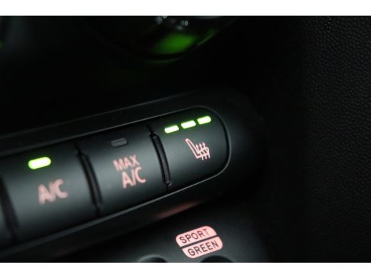 Mini Electric Yours / Panoramadak / Sportstoelen / Achteruitrijcamera / Comfort Access / Stuurverwarming / LED ... ActivLease financial lease