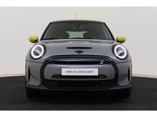 Mini Electric Yours / Panoramadak / Sportstoelen / Achteruitrijcamera / Comfort Access / Stuurverwarming / LED ... ActivLease financial lease