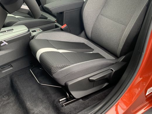 Opel Frontera Electric GS 44 kWh Airco | Camera | Cruise Control | DAB | Dodehoek Detectie | Navi | PDC V&A | S... ActivLease financial lease