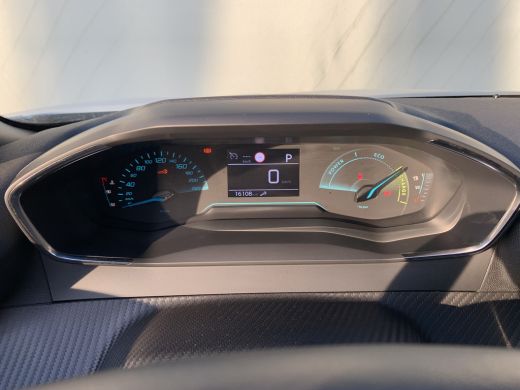 Peugeot 2008 1.2 Hybrid 136 Style Airco | Apple Carplay/ Android Auto | Bluetooth | DAB | PDC Achter | ActivLease financial lease