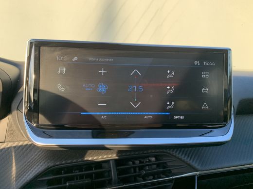 Peugeot 2008 1.2 Hybrid 136 Style Airco | Apple Carplay/ Android Auto | Bluetooth | DAB | PDC Achter | ActivLease financial lease