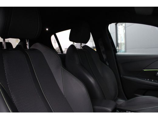 Peugeot 208 1.2 PureTech 100 GT | Navi by app | Apple carplay | Camera | LED verlichting | Nieuw model | ActivLease financial lease