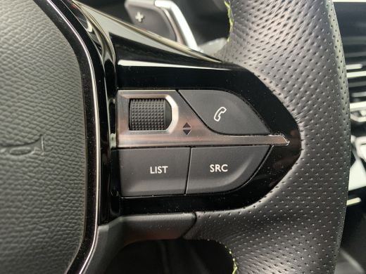 Peugeot 208 1.2 PureTech GT Airco | Camera | Cruise Control | DAB | LED | LMV 17" | PDC V&A | ActivLease financial lease