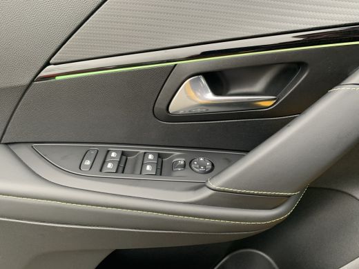 Peugeot 208 1.2 PureTech GT Airco | Camera | Cruise Control | DAB | LED | LMV 17" | PDC V&A | ActivLease financial lease