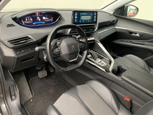 Peugeot 3008 1.2 PureTech Allure Airco | Camera | Cruise Control | DAB | Keyless | LED | LMV 18" | PDC V&A | ActivLease financial lease