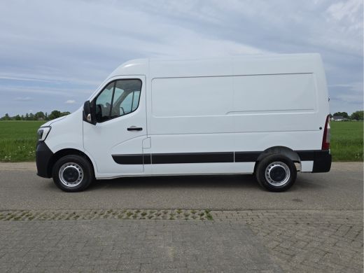 Renault Master T33 2.3 dCi L2 H2 - 135 Pk - Euro 6 - Airco - Cruise Control ActivLease financial lease
