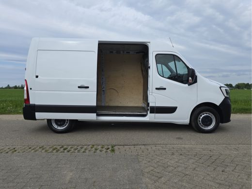 Renault Master T33 2.3 dCi L2 H2 - 135 Pk - Euro 6 - Airco - Cruise Control ActivLease financial lease