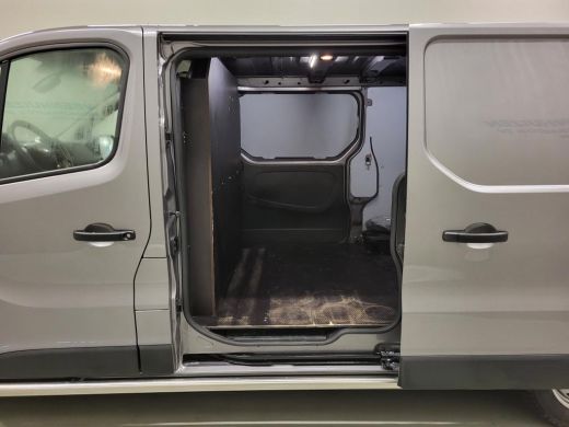 Renault Trafic 2.0dCi 145pk L2/H1 Automaat Euro 6! ActivLease financial lease