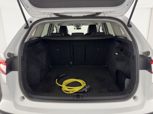 Skoda Enyaq iV 80 {SOH-90%} [ 3-Fase ] (INCL-BTW) *LEATHER-FABRIC | FULL-LED | DIGI-COCKPIT | CAMERA | KEYLESS |... ActivLease financial lease