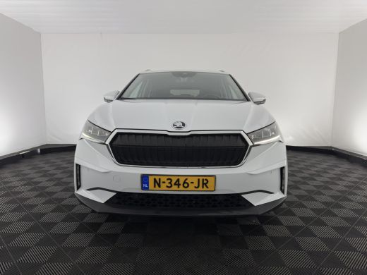 Skoda Enyaq iV 80 {SOH-90%} [ 3-Fase ] (INCL-BTW) *LEATHER-FABRIC | FULL-LED | DIGI-COCKPIT | CAMERA | KEYLESS |... ActivLease financial lease