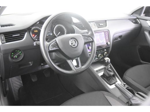 Skoda Octavia Combi Ambition *1ste Eigenaar*Navigatie*Trekhaak*PDC* ActivLease financial lease