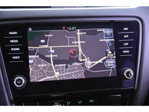 Skoda Octavia Combi Ambition *1ste Eigenaar*Navigatie*Trekhaak*PDC* ActivLease financial lease