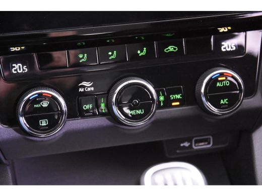 Skoda Octavia Combi Ambition *1ste Eigenaar*Navigatie*Trekhaak*PDC* ActivLease financial lease