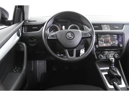 Skoda Octavia Combi Ambition *1ste Eigenaar*Navigatie*Trekhaak*PDC* ActivLease financial lease
