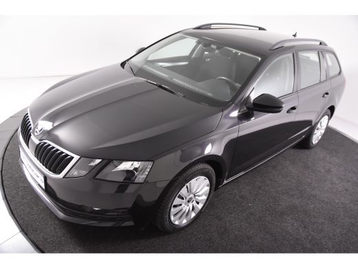 Skoda Octavia Combi Ambition *1ste Eigenaar*Navigatie*Trekhaak*PDC* ActivLease financial lease