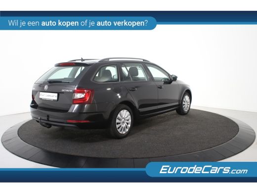 Skoda Octavia Combi Ambition *1ste Eigenaar*Navigatie*Trekhaak*PDC* ActivLease financial lease