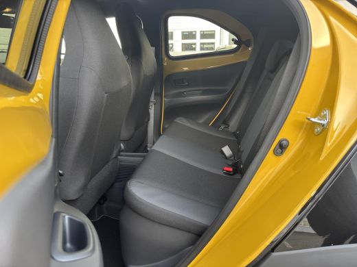 Toyota Aygo Hybrid 115 GR Sport ActivLease financial lease