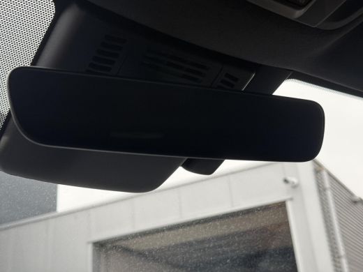 Toyota C-HR 1.8 Hybrid 140 First Edition **NAVIGATIE/ 360 CAMERA/ DODEHOEK DETECTIE/ PARKEERSENSOREN/ GARANTIE** ActivLease financial lease