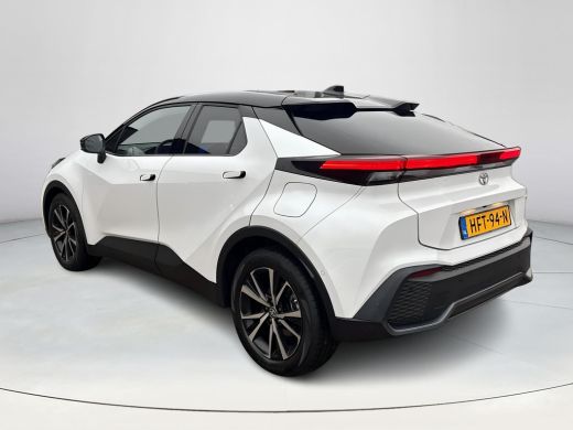 Toyota C-HR 1.8 Hybrid 140 First Edition **NAVIGATIE/ 360 CAMERA/ DODEHOEK DETECTIE/ PARKEERSENSOREN/ GARANTIE** ActivLease financial lease