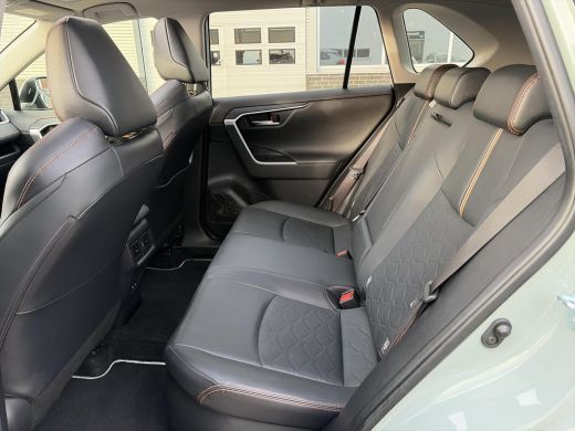 Toyota RAV4 2.5 Hybrid AWD ADVENTURE Innovation Pack ActivLease financial lease