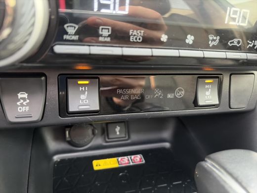 Toyota RAV4 2.5 Hybrid AWD ADVENTURE Innovation Pack ActivLease financial lease