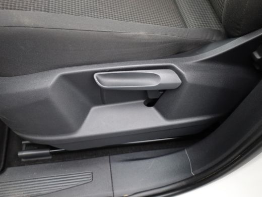 Volkswagen Caddy 2.0 TDi 122 Pk Comfort | Airco | Navigatie | Camera | Trekhaak | 33.088 Km!! ActivLease financial lease