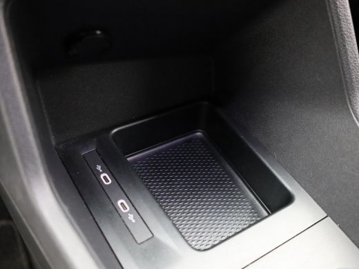 Volkswagen Caddy 2.0 TDi 122 Pk Comfort | Airco | Navigatie | Camera | Trekhaak | 33.088 Km!! ActivLease financial lease