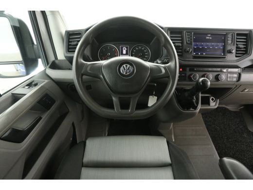 Volkswagen Crafter 2.0 TDI L3H3 | Laadklep | Airco | Camera | Cruise | Carplay | Parkeersensoren ActivLease financial lease