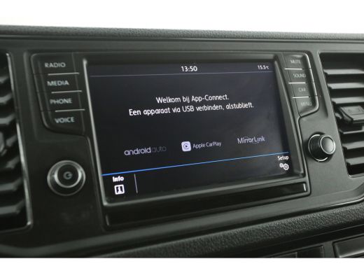 Volkswagen Crafter 2.0 TDI L3H3 | Laadklep | Airco | Camera | Cruise | Carplay | Parkeersensoren ActivLease financial lease