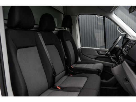 Volkswagen Crafter **35 2.0 TDI 177PK | Bakwagen met laadklep | Airco | Adapt.cruise | 3-Zits** ActivLease financial lease