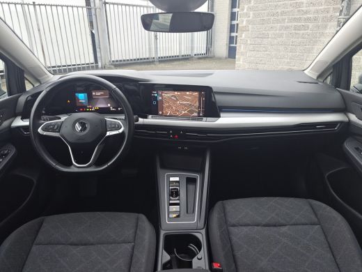 Volkswagen Golf 1.5 eTSI Style | Achterbank in delen neerklapbaar | Apple Carplay/Android Auto|telefoonintegratie... ActivLease financial lease
