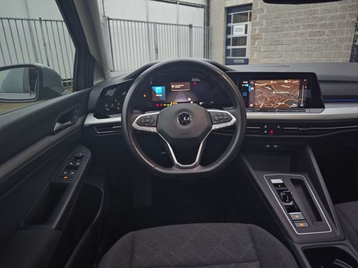 Volkswagen Golf 1.5 eTSI Style | Achterbank in delen neerklapbaar | Apple Carplay/Android Auto|telefoonintegratie... ActivLease financial lease