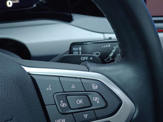 Volkswagen Golf 1.5 eTSI Style | Achterbank in delen neerklapbaar | Apple Carplay/Android Auto|telefoonintegratie... ActivLease financial lease