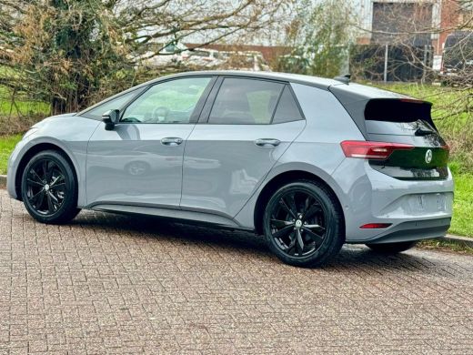 Volkswagen ID.3 59kWh 204pk Pro Limited Edition | Navigatie | Stoel- en stuurverwarming | Keyless Access ActivLease financial lease
