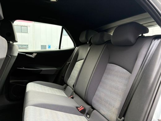 Volkswagen ID.3 Pro Advantage 58 kWh | Stoel en Stuur verwarming | 18 LMV | Navigatie | Apple Carplay | Climatron... ActivLease financial lease